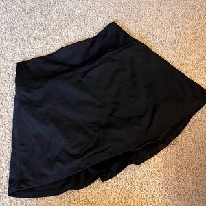 black altheltic skirt